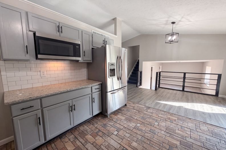 Photo 8 of 27 of 1148 Navaho Dr, Lebanon, OH