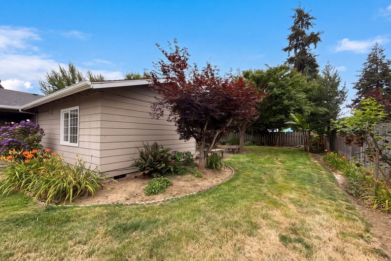 Photo 21 of 22 of 3333 17th Ave, Forest Grove, OR