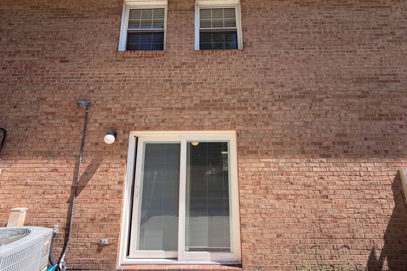 Photo 5 of 18 of 2219 Shadow Valley Rd, High Point, NC