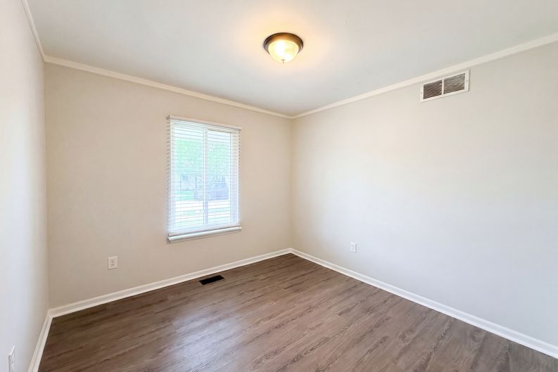 Photo 4 of 21 of 42195 Fairview Dr, Canton, MI