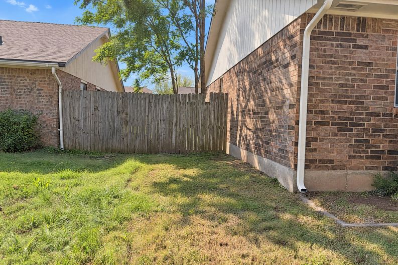 Photo 29 of 33 of 2120 Lazy Brook Trl, Edmond, OK