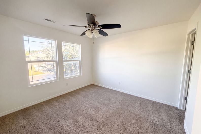 Photo 13 of 26 of 866 S 1580 W, Lehi, UT