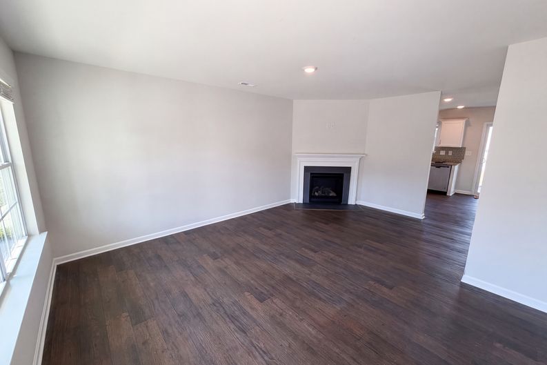 Photo 3 of 23 of 7244 Finnigan Rd, Charlotte, NC