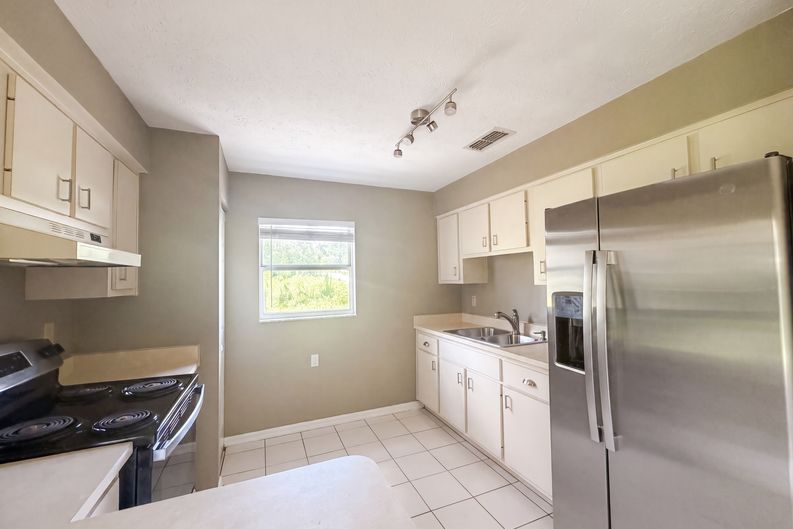 Photo 9 of 21 of 1870 SW Valencia Heights Ave, Dunnellon, FL