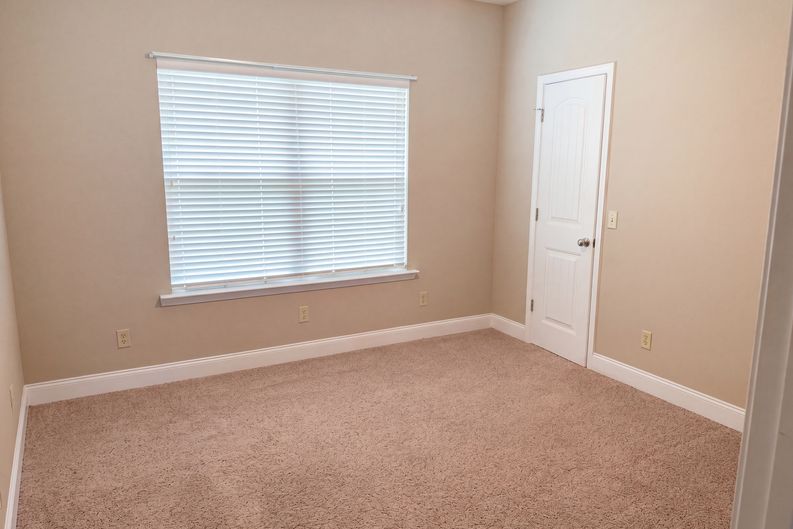 Photo 12 of 20 of 109 Corene Ave, Glennville, GA