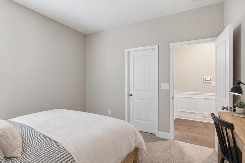 Photo 19 of 33 of 210 Balsam Dr, Dallas, GA