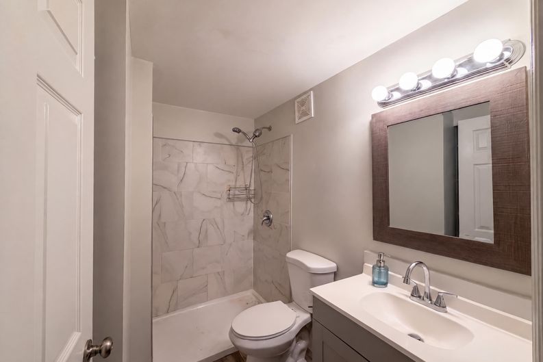Photo 14 of 20 of 3004 Hunkin Cir, Deltona, FL