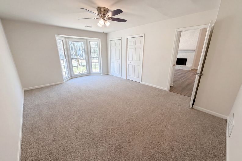 Photo 11 of 18 of 5003 Henson Dr SW, Mableton, GA