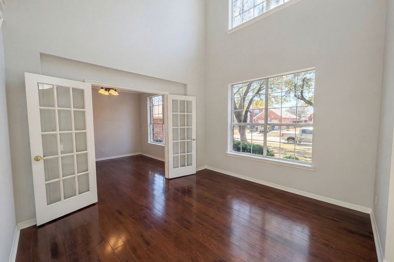 Photo 10 of 34 of 1412 Spring Ridge Ln, Flower Mound, TX