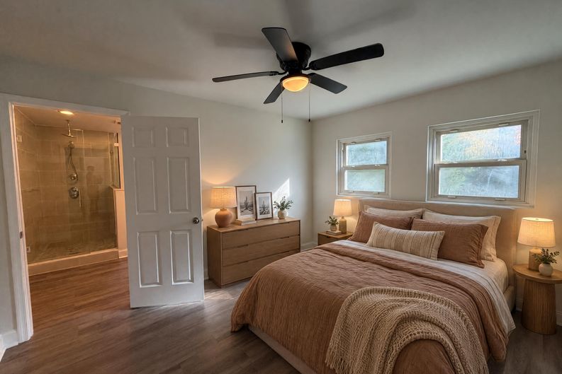 Photo 4 of 20 of 3007 Fairhill Rd, Fairfax, VA