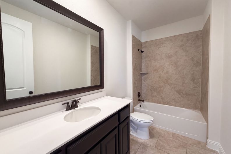 Photo 13 of 22 of 10832 Frost Pl, McKinney, TX