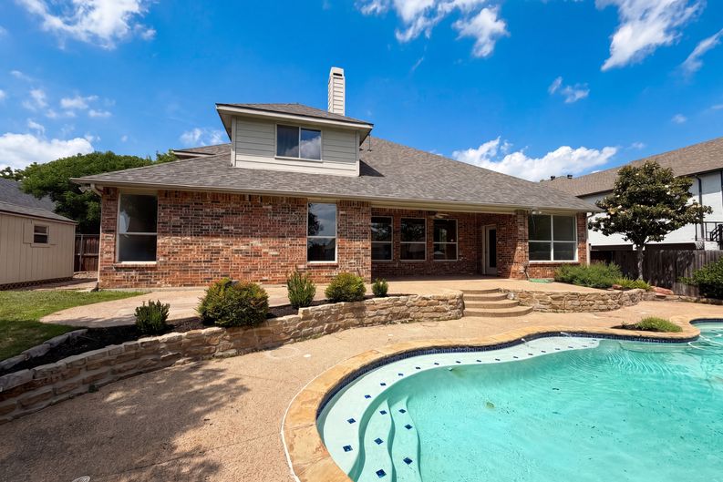 Photo 5 of 41 of 2211 Dana Dr, Flower Mound, TX