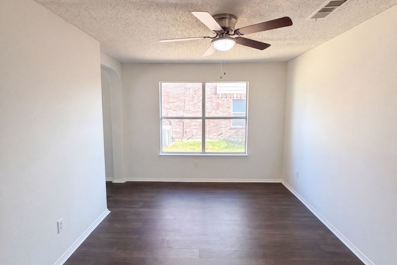 Photo 9 of 24 of 441 Longshore Dr, Little Elm, TX