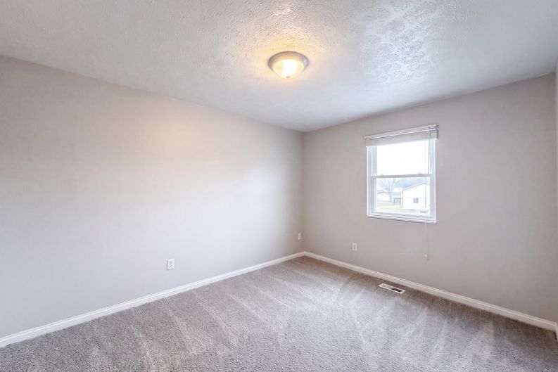 Photo 11 of 22 of 5569 Partridge Cir, West Chester, OH