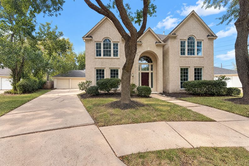 Photo 28 of 30 of 3407 Woodbine Pl, Pearland, TX
