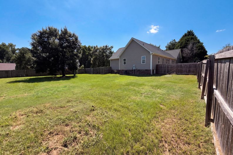 Photo 16 of 17 of 101 Langston Ridge Dr, Angier, NC
