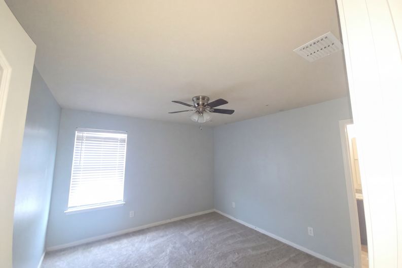 Photo 21 of 39 of 3001 Gilchrist Dr, Lorena, TX