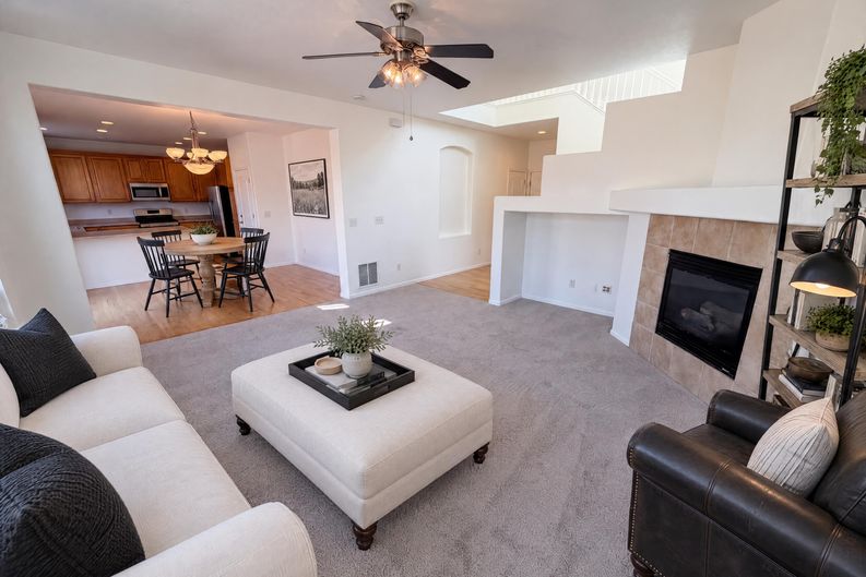Photo 3 of 31 of 10253 Uravan St, Commerce City, CO