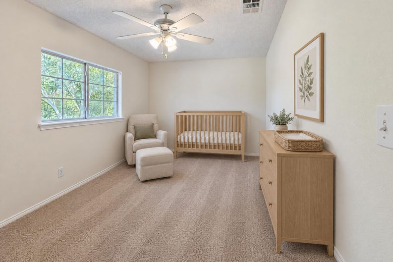 Photo 14 of 21 of 1423 New Haven Dr, Mansfield, TX