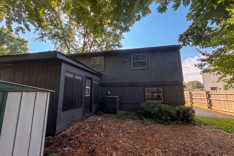 Photo 21 of 24 of 6567 Arborg Ct, Dublin, OH