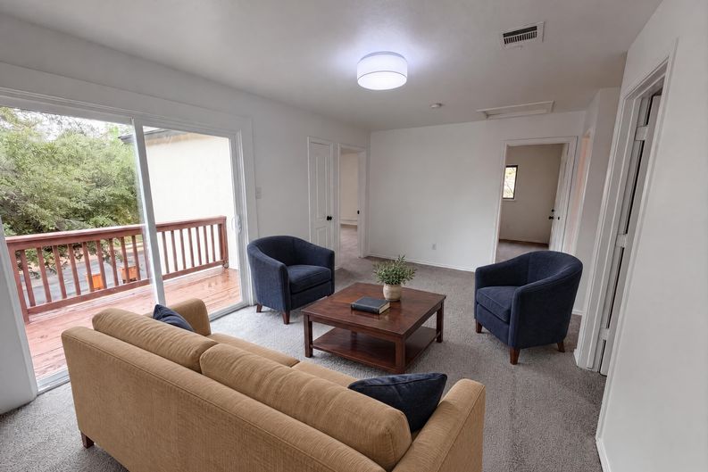 Photo 12 of 20 of 5406 S Hearsey Dr, Austin, TX