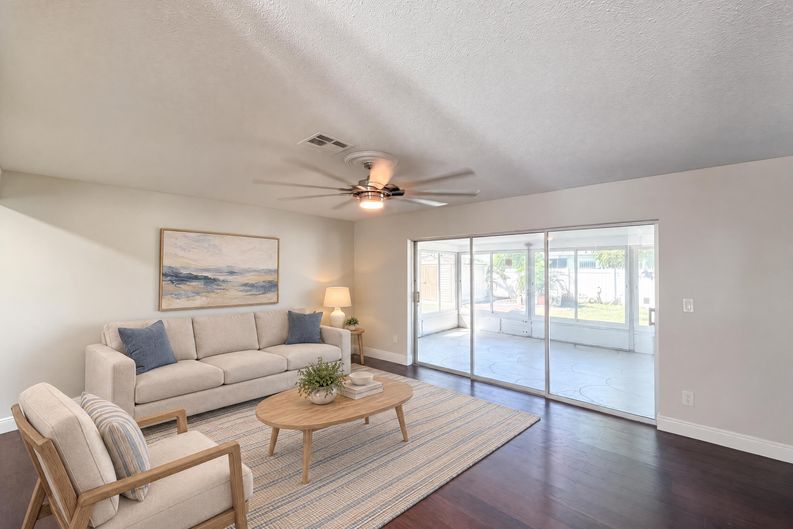 Photo 3 of 18 of 2645 Roy Hanna Dr S, Saint Petersburg, FL