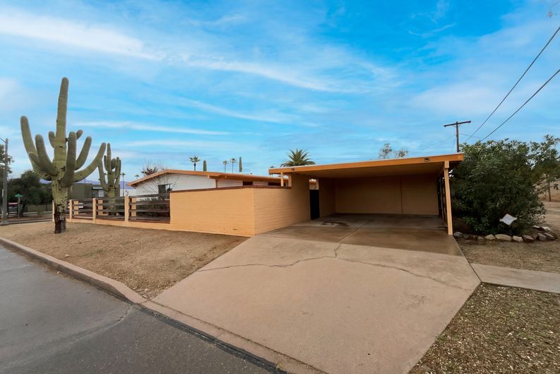 Photo 7 of 22 of 5202 E 2nd St, Tucson, AZ