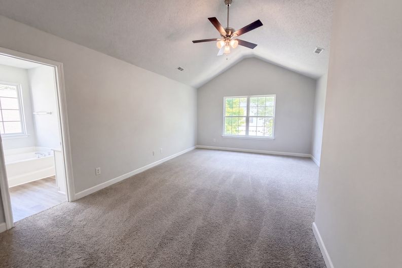 Photo 4 of 18 of 3978 Shasta Cir, Clover, SC