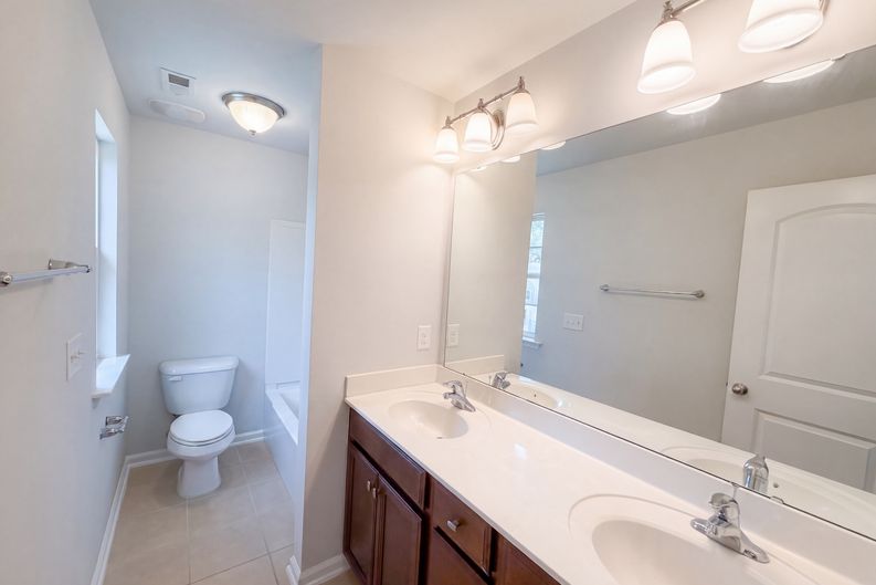 Photo 13 of 21 of 1578 Tice Hurst Ln, Apex, NC