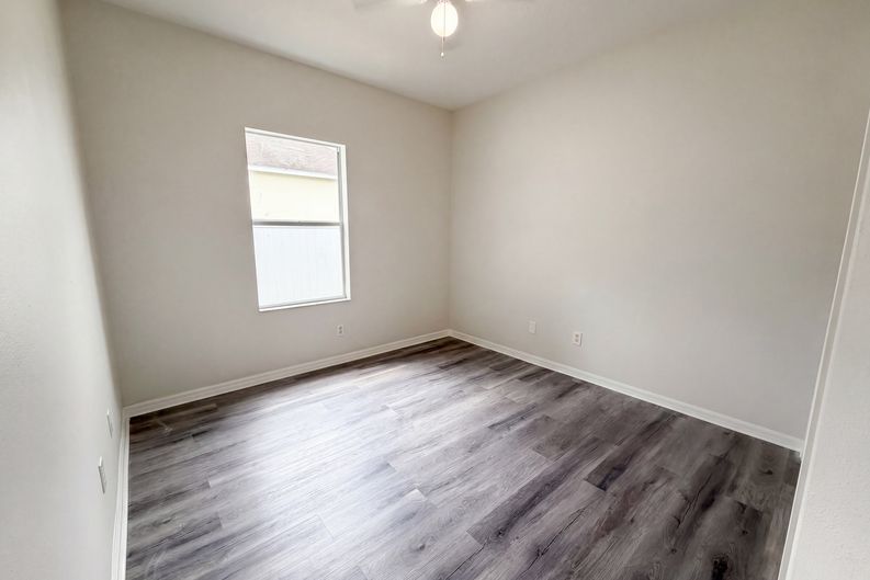 Photo 12 of 20 of 3408 Grove Blossom Ln, Plant City, FL