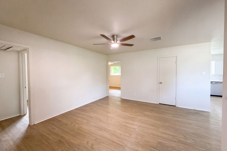 Photo 26 of 33 of 7706 Marinette Dr, Houston, TX