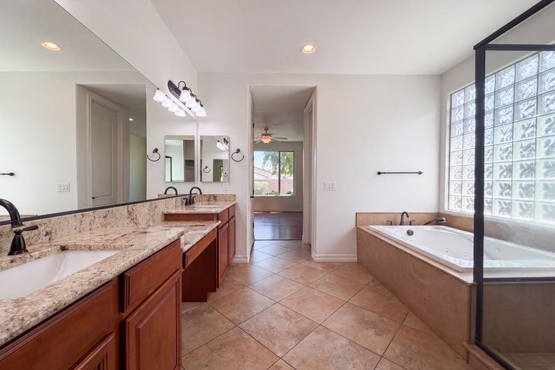 Photo 13 of 27 of 11 W Canyon Way, Chandler, AZ