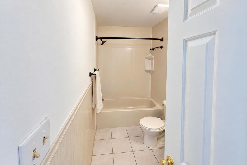 Photo 11 of 19 of 12801 Peachleaf Ct, Upper Marlboro, MD