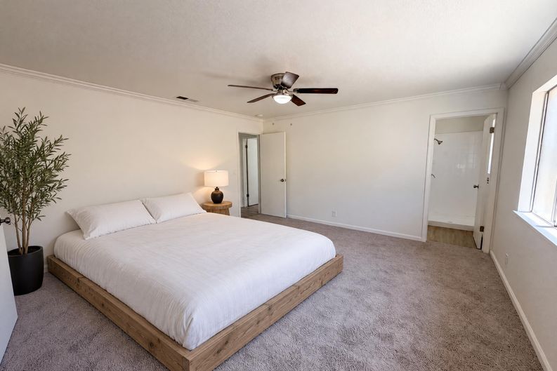 Photo 4 of 29 of 6041 Thornicroft Dr, Valley Springs, CA