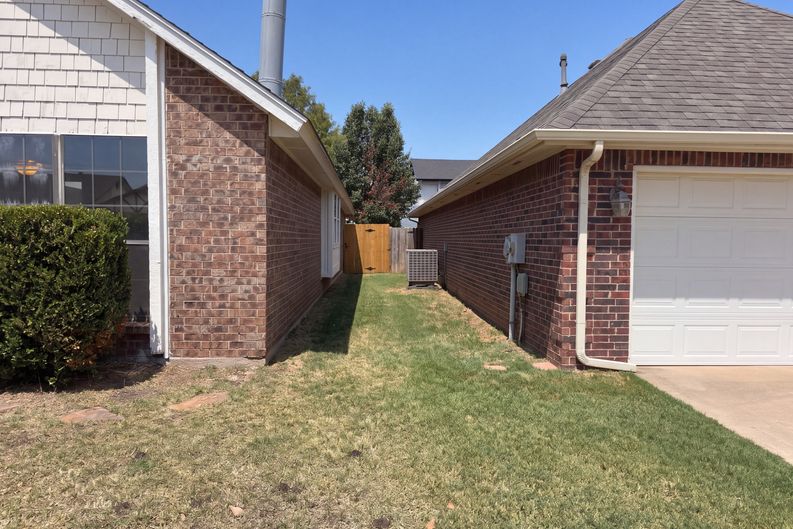 Photo 29 of 31 of 8405 NW 109th St, Oklahoma City, OK