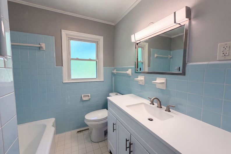 Photo 9 of 17 of 2154 Rosewood Dr, Rock Hill, SC