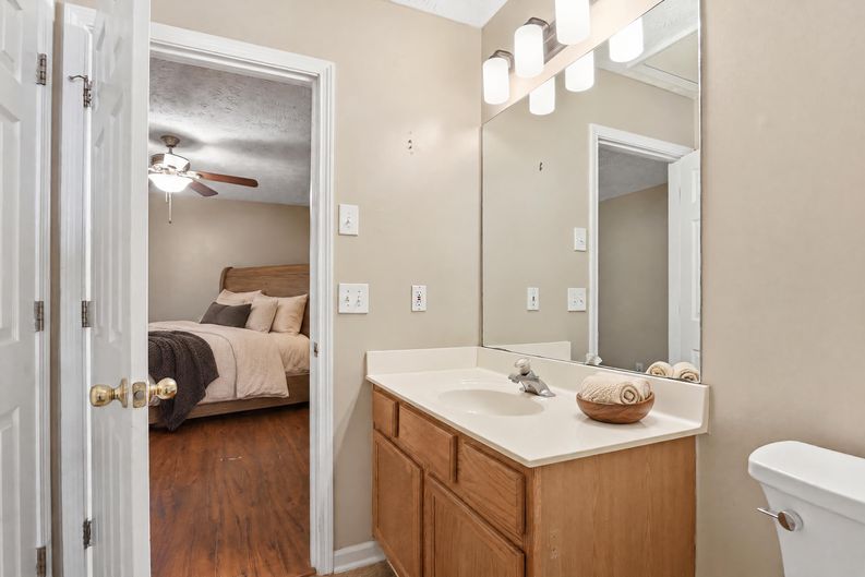 Photo 18 of 23 of 1148 Britley Park Ln, Woodstock, GA