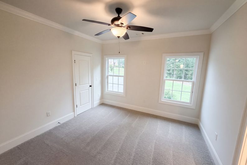 Photo 14 of 27 of 7510 Sunridge Ln, Douglasville, GA