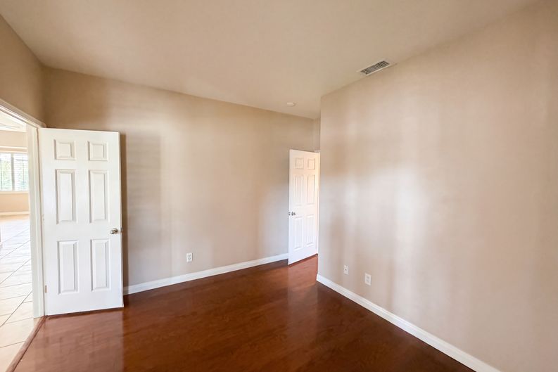 Photo 13 of 33 of 7102 Breno Pl, Rancho Cucamonga, CA