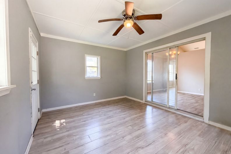 Photo 8 of 29 of 220 Chestnut Ct, Kingsland, GA