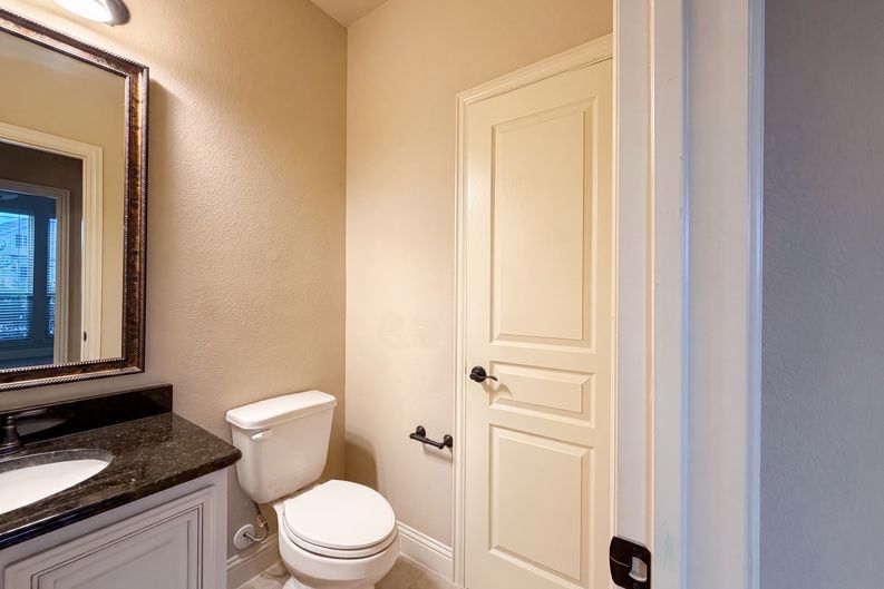 Photo 18 of 34 of 725 Lyndhurst Dr, Anna, TX