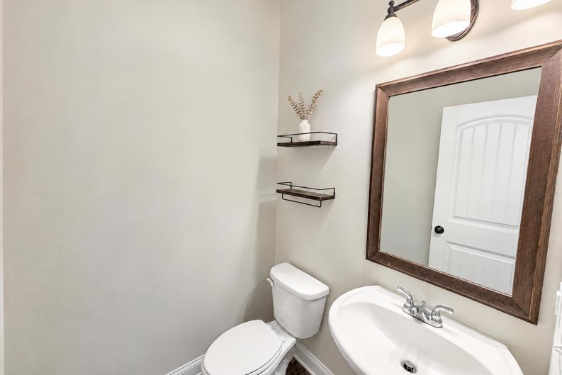 Photo 16 of 24 of 1801 Sycamore Dr, Loganville, GA