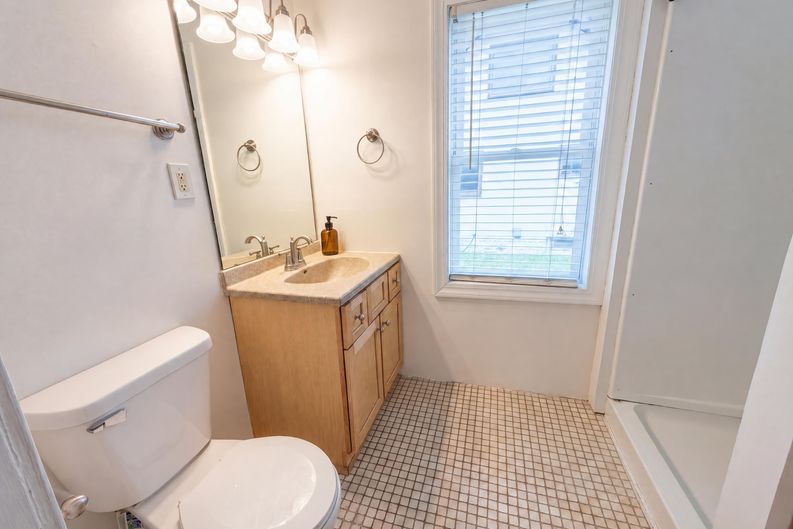 Photo 13 of 18 of 6026 Xerxes Ave S, Edina, MN
