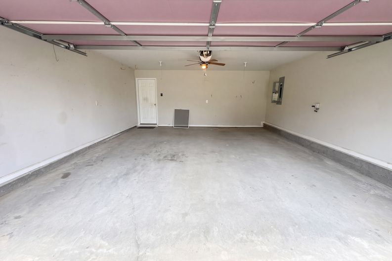 Photo 57 of 67 of 2878 Oak Springs Dr, Statham, GA