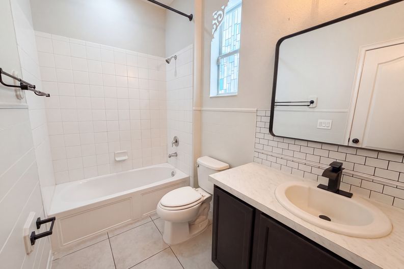 Photo 33 of 40 of 881 Haring Ln, Mount Dora, FL