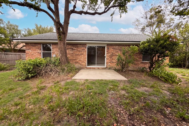 Photo 5 of 19 of 6320 Ian Chad Dr E, Jacksonville, FL