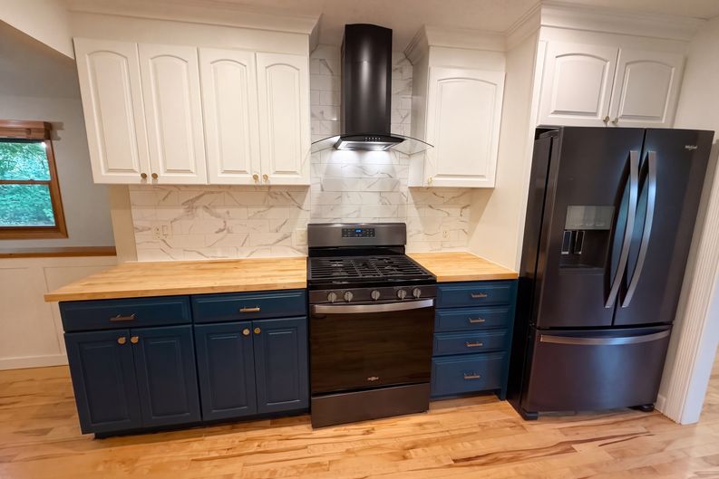 Photo 6 of 16 of 6710 Hopi Rd, Chanhassen, MN