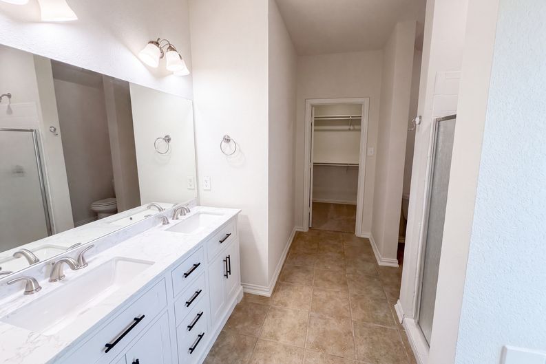 Photo 19 of 25 of 1421 Sparrow Dr, Little Elm, TX