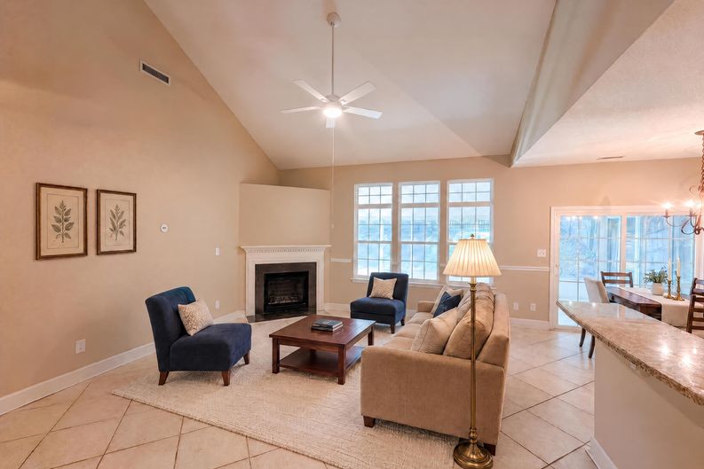 Photo 3 of 18 of 5328 Seaspray Ln, Raleigh, NC