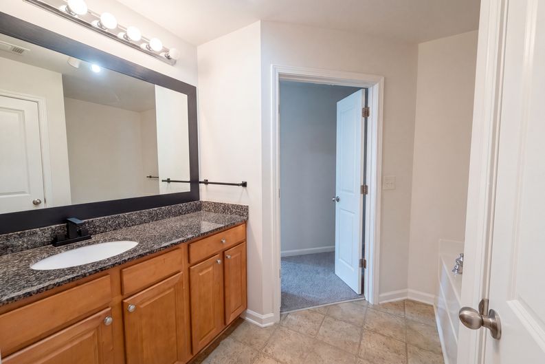 Photo 20 of 32 of 471 Tufton Trl SE, Atlanta, GA